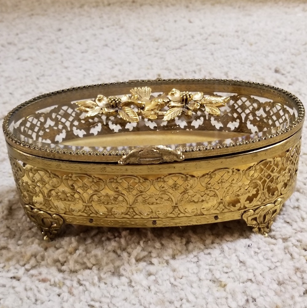 Vintage Gold detailed Jewelry Box